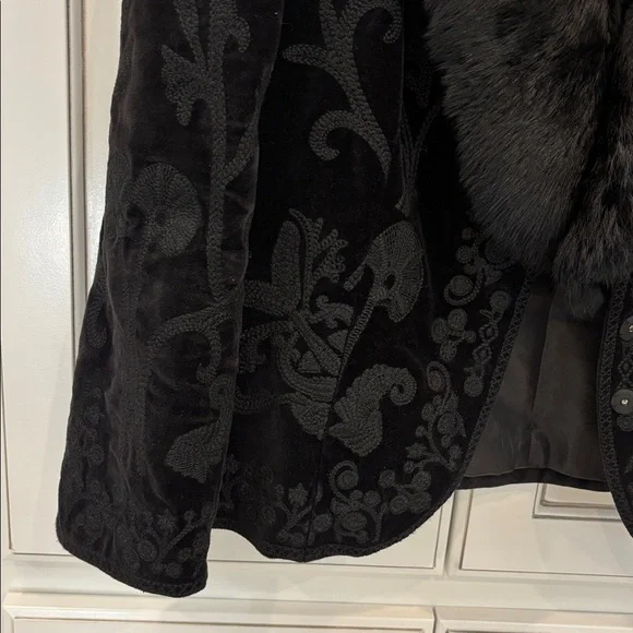 Nygard Black Faux FurJacket. Removable fur collar. Three snap closure. - Picture 4 of 5